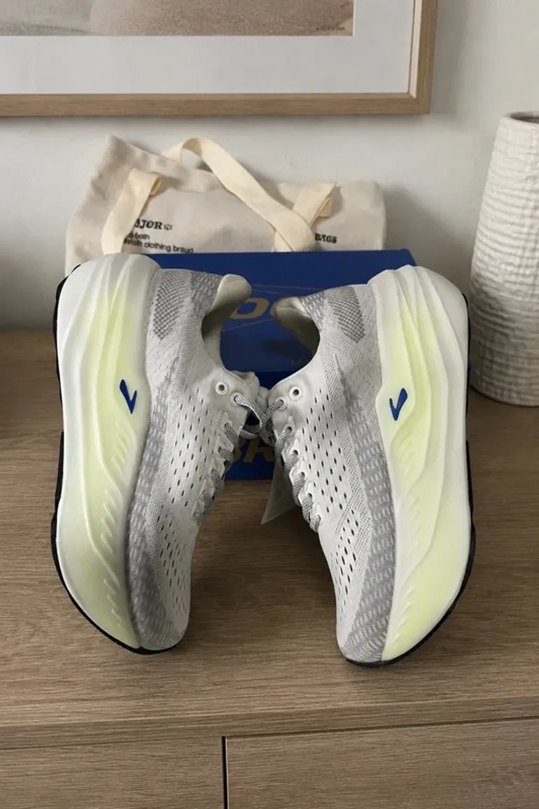 Used Brooks Glycerin Max bike — image 3 of 5