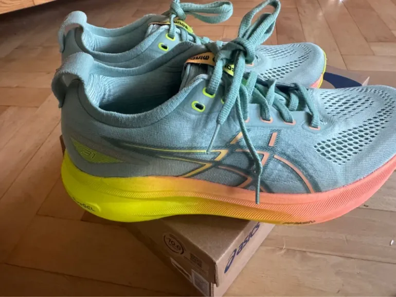 Used Asics Gel-Kayano 31 bike — image 6 of 8