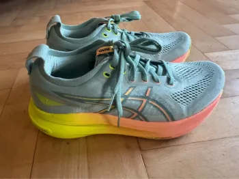 Used Asics Gel-Kayano 31 bike — image 3 of 8