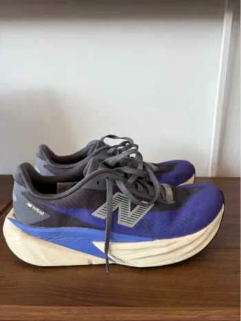 New Balance FuelCell Rebel v5 bike d'occasion — image 6 sur 7