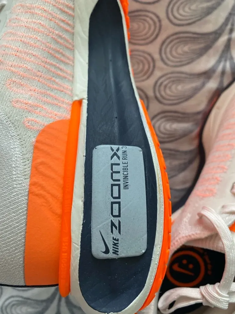 Used Nike Air Zoom Invincible Run bike — image 8 of 13