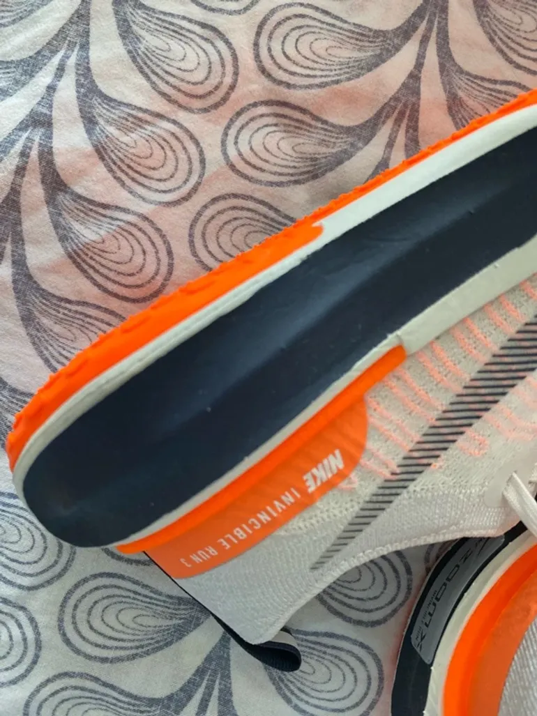 Used Nike Air Zoom Invincible Run bike — image 6 of 13