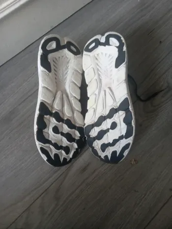 Hoka One One Running Shoes bike d'occasion — image 6 sur 7