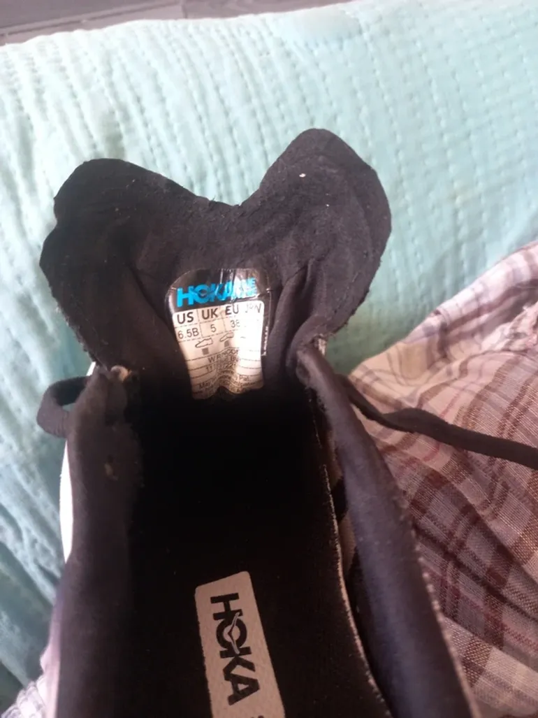 Hoka One One Running Shoes bike d'occasion — image 7 sur 7