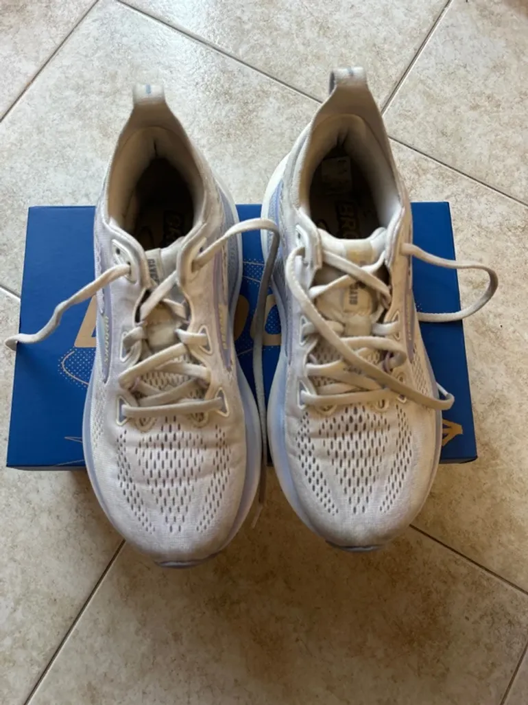 Used Brooks Glycerin GTS 22 bike — image 4 of 4