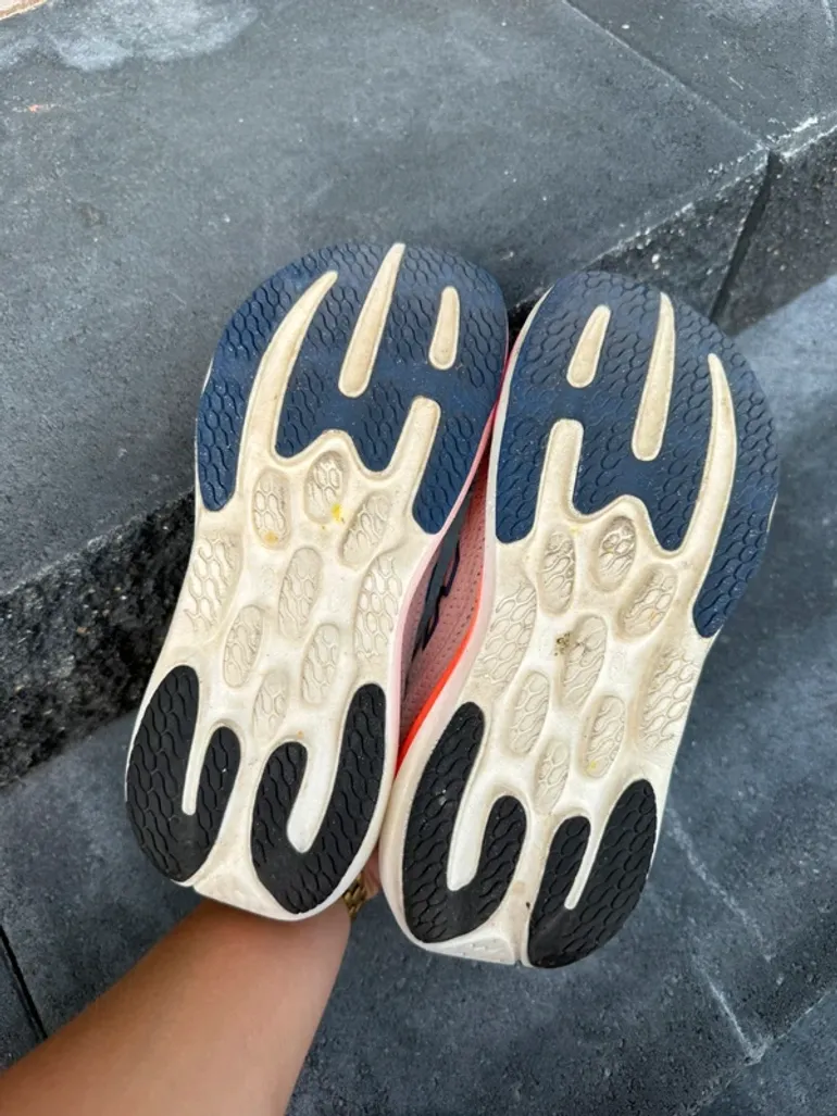 New Balance 1080 v15 bike d'occasion — image 7 sur 7