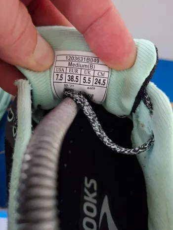 Used Brooks Cascadia 16 bike — image 14 of 14