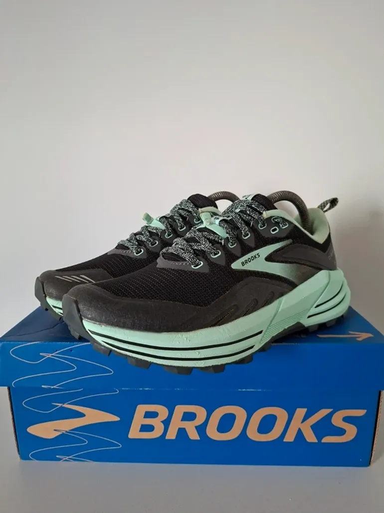 Used Brooks Cascadia 16 bike — image 5 of 14