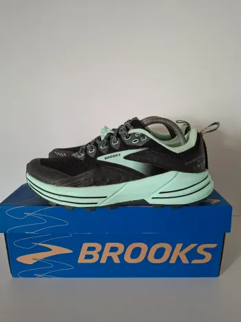 Used Brooks Cascadia 16 bike — image 6 of 14
