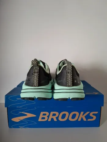 Used Brooks Cascadia 16 bike — image 10 of 14
