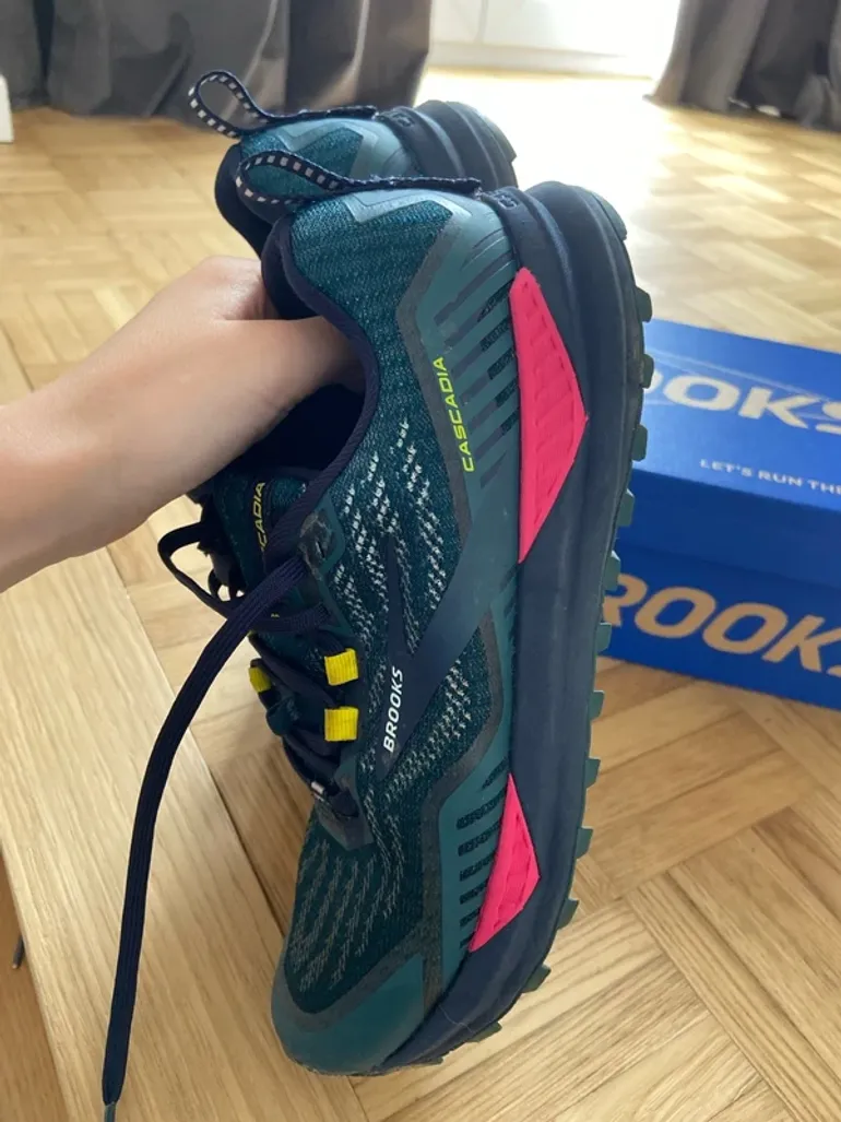 Použité Brooks Cascadia bike — obrázek 3 z 10