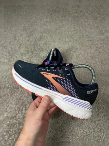 Gebrauchtes Brooks Adrenaline GTS 22 Running Shoes
