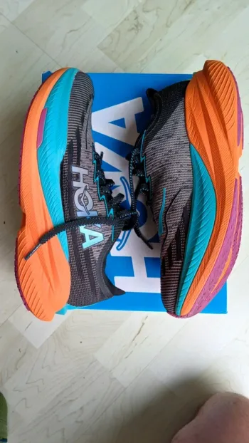 Tweedehands Hoka Mach x2 bike — afbeelding 5 van 7