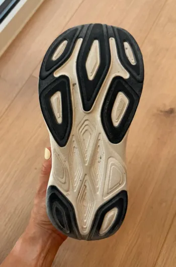 Used New Balance Fresh Foam X More v6 bike — image 3 of 3