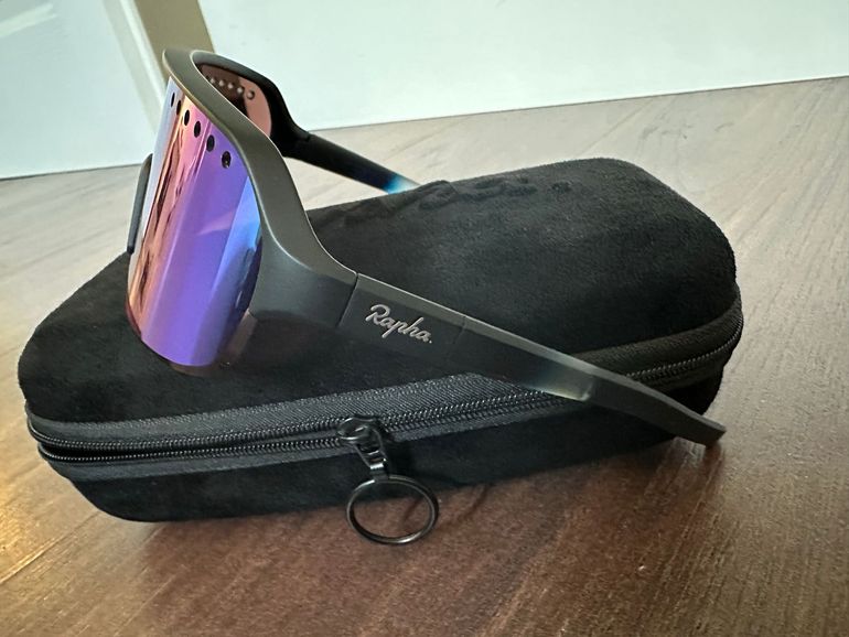 Brugt Rapha Explore Sunglasses 2024 bike — billede 3 af 5