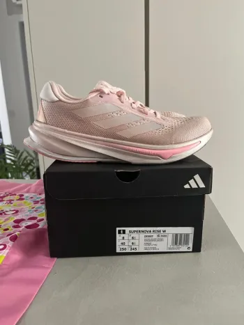 Used Supernova Rise Running Shoes
