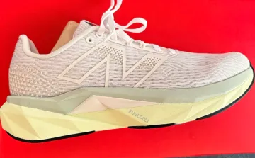 Gebrauchtes New Balance FuelCell Propel v5 Running Shoes