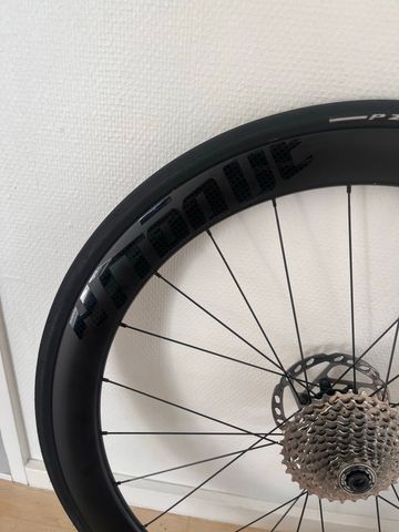 Brugt Attaque 50 mm Carbon wheels 2024 bike — billede 3 af 11