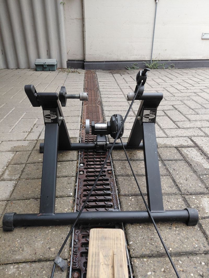 Used travel tronic con comando al manubrio Travel Tronic Bike Trainer 2015 Cycling Accessories