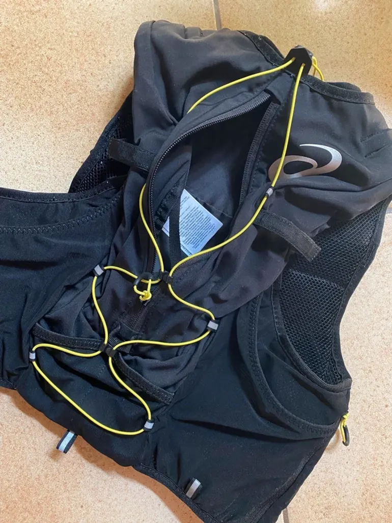 Used Asics Fujitrail 7L bike — image 8 of 9