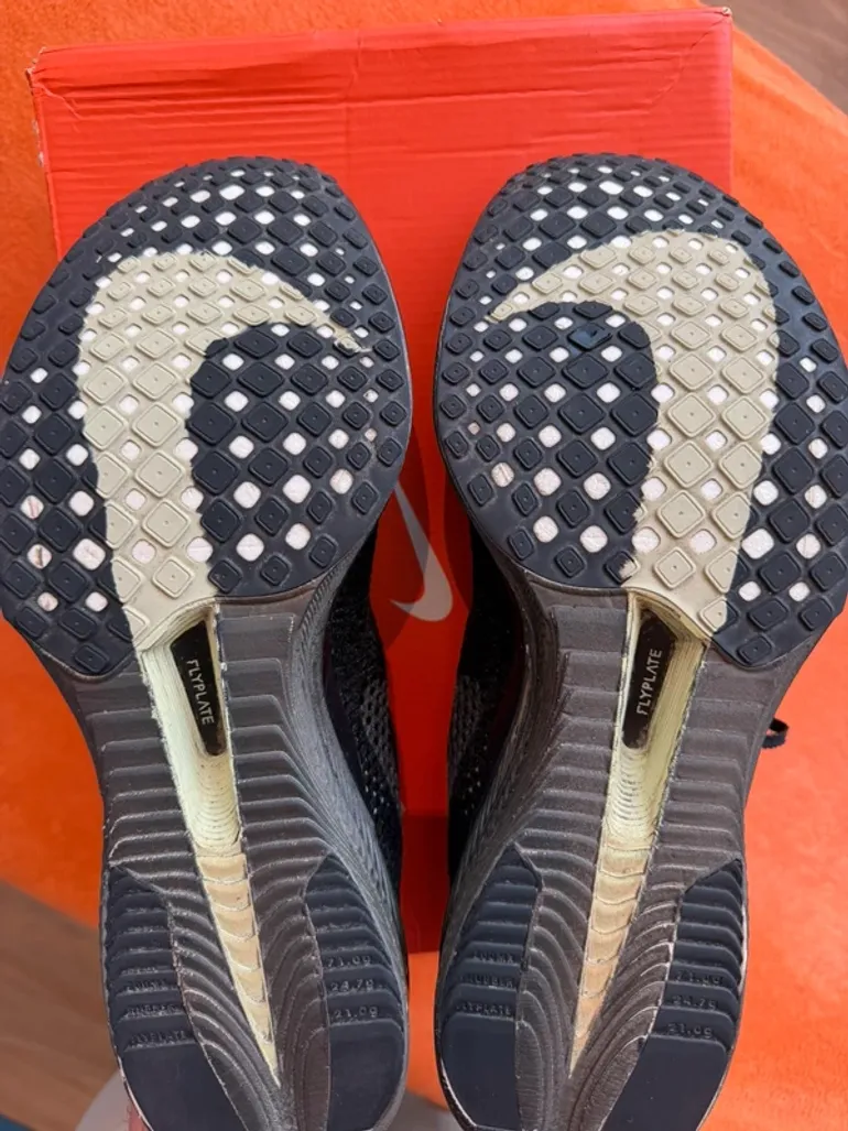 Nike Vaporfly 3 Next bike usato — immagine 4 di 6