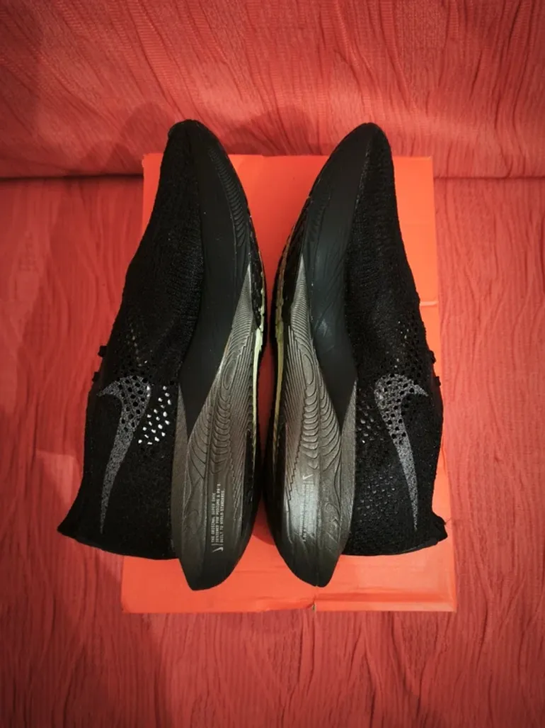 Nike Vaporfly 3 bike usato — immagine 4 di 5