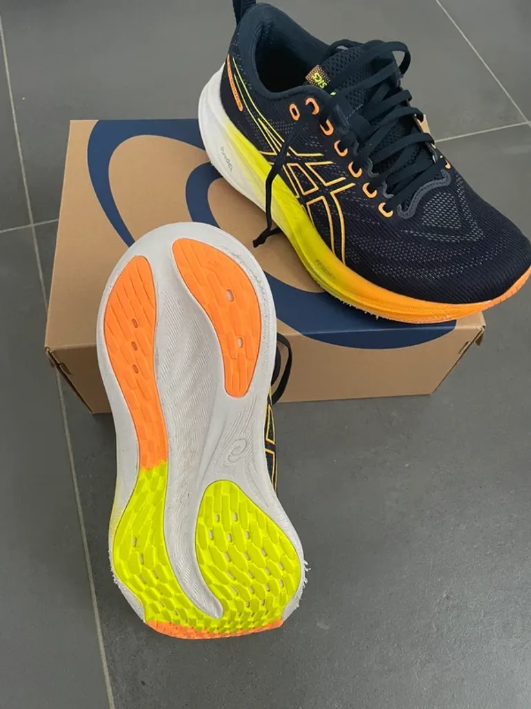 Used Asics Gel Saiun 3 bike — image 3 of 5