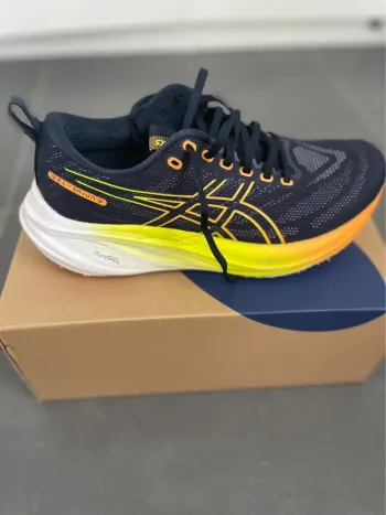 Used Asics Gel Saiun 3 bike — image 5 of 5