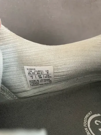 Used Asics Novablast 4 bike — image 4 of 4