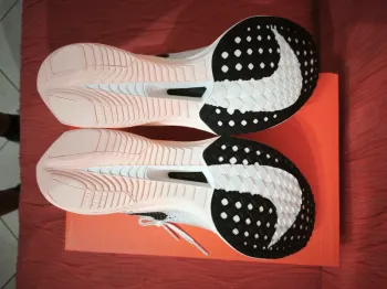 Used Nike Vaporfly 3 bike — image 6 of 6