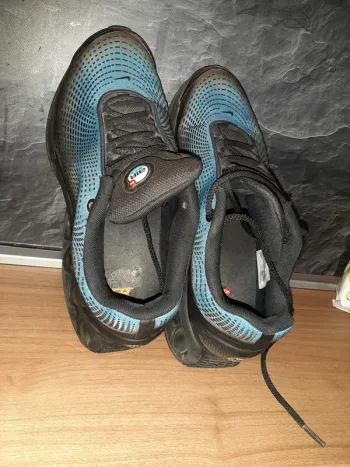 Used Nike Air Max Running Shoes