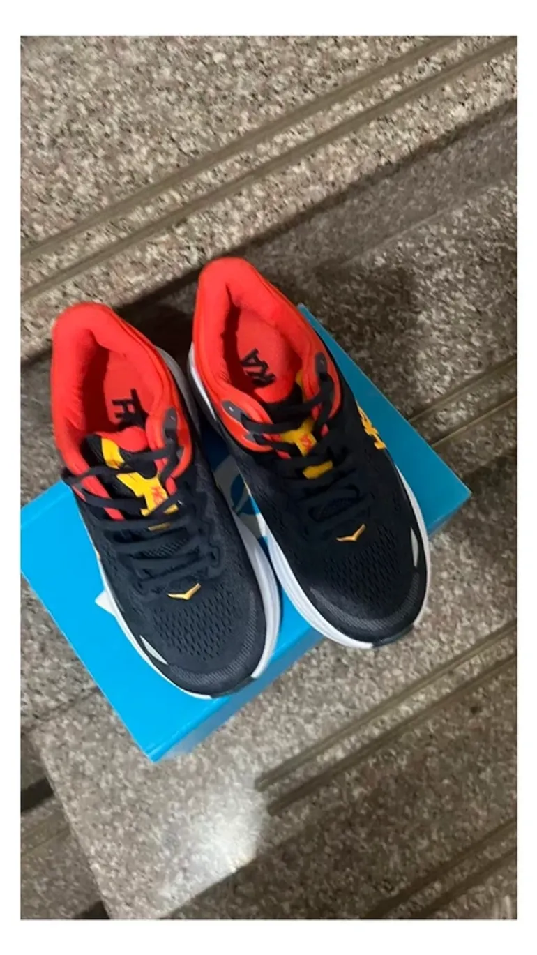 Used Hoka Shoes bike — image 3 of 6