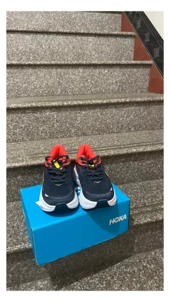 Used Hoka Shoes bike — image 2 of 6