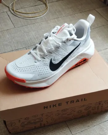 Used Orange ACG Reactx Wildhorse 10 Running Shoes