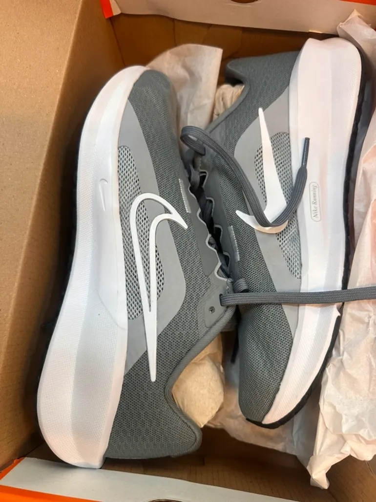 Used Nike Downshifter 13 bike — image 2 of 4