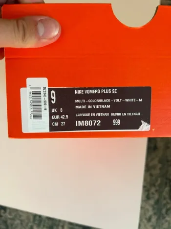 Used Nike Vomero Plus SE bike — image 12 of 12