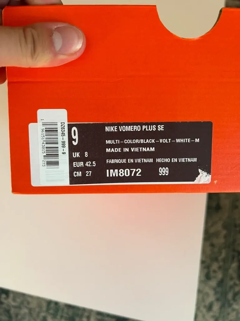 Used Nike Vomero Plus SE bike — image 12 of 12