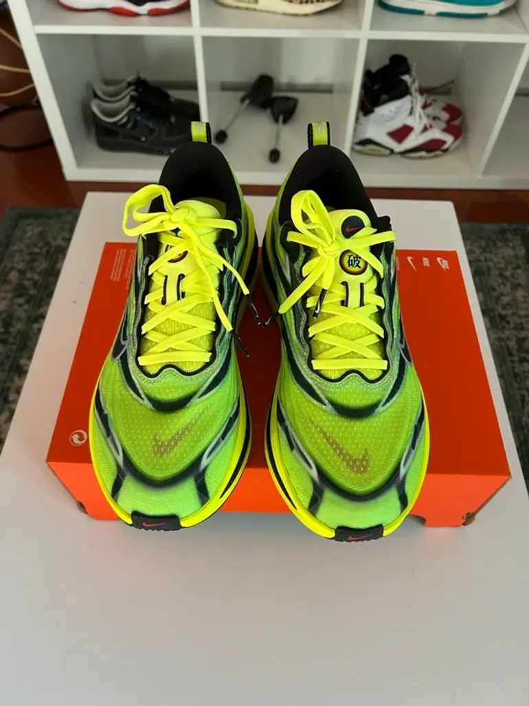 Used Nike Vomero Plus SE bike — image 3 of 12