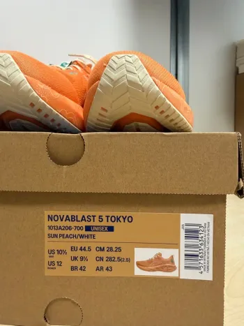 Used Asics Novablast 5 Tokyo bike — image 7 of 8