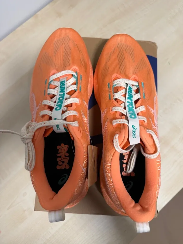 Used Asics Novablast 5 Tokyo bike — image 4 of 8