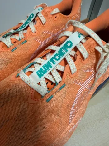 Used Asics Novablast 5 Tokyo bike — image 5 of 8