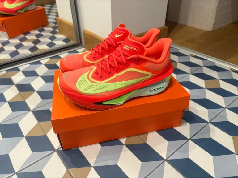 Nike Zoom Fly 6 bike d'occasion — image 2 sur 7