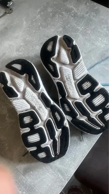 Hoka Bondi 7 bike d'occasion — image 3 sur 3