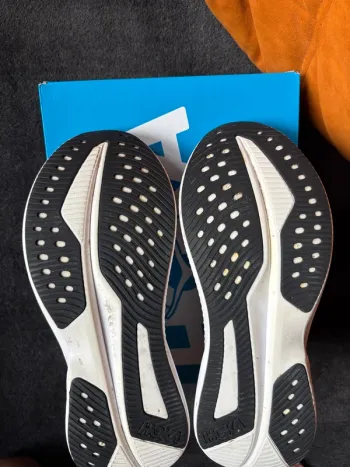 Used Hoka Mach 6 bike — image 7 of 10