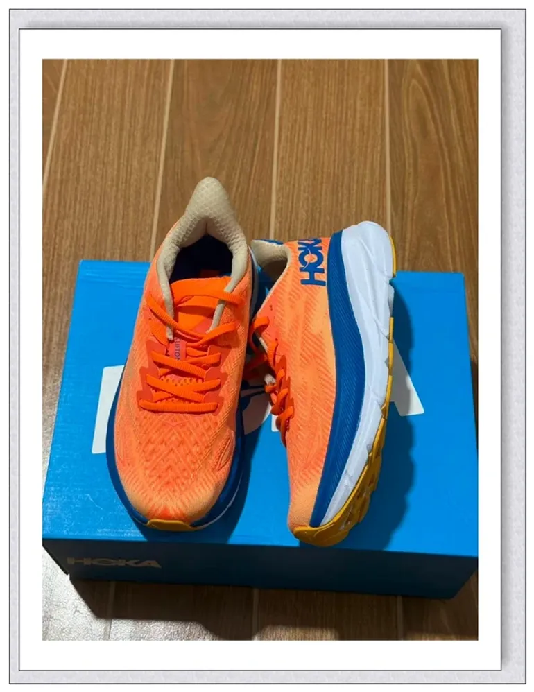 Hoka Shoes size 41 bike d'occasion — image 3 sur 5
