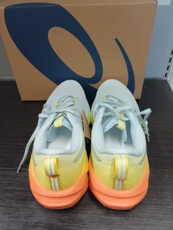 Asics Novablast 5 bike d'occasion — image 4 sur 6