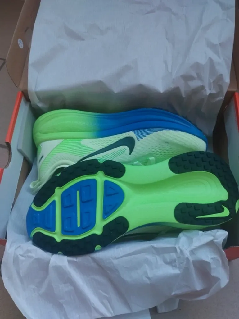 Použité Nike Vomero 18 bike — obrázek 2 z 8