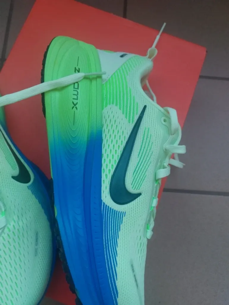 Použité Nike Vomero 18 bike — obrázek 3 z 8