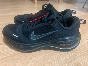 Used Nike Vomero Plus Running Shoes