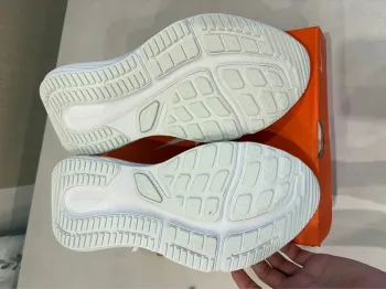 Tweedehands Nike Air Winflo 12 bike — afbeelding 8 van 11